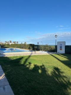 Apartamento con piscina y parking privado - 8