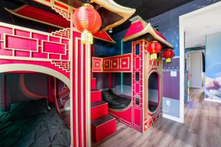 9 BR Themed Home with Games Room and Resort Amenities - 1