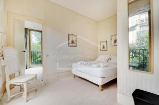 Luxurious & Calm Balcony Facing Bois de Boulogne - Neuilly-sur-Seine - 3