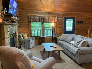 Cutest, comfiest log cabin with great screened in porch! - Sevierville - 2