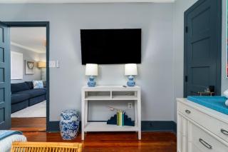 Private Pool Oasis 4 Bedroom Suite - Charleston - 1