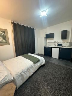 Room 4 NG3 2AZ - Nottingham - 1