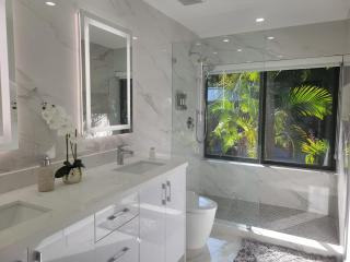 Tropical Oasis Retreat POOL SPA Game Room BBQ - 6