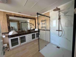 Amazing modern penthouse with panoramic view - Marbella - 1