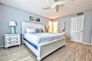 Sea Club #13 - Coastal Charm - Clearwater Beach - 2