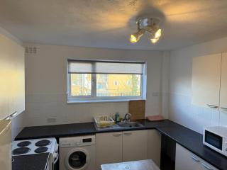 3 Bedroom Apartment in Rayleigh Town Centre with Balcony - Rayleigh - 7