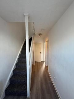 3 Bedroom Apartment in Rayleigh Town Centre with Balcony - Rayleigh - 6