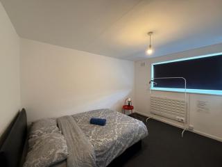 3 Bedroom Apartment in Rayleigh Town Centre with Balcony - Rayleigh - 4