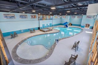 Cabin w Water View-Community Indoor Pool-Pvt Hot Tub-Free Local Attraction Tickets - Hollister - 2
