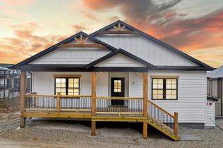 Modern Lake 3 Bedroom - Branson - 0