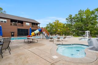 Modern Lake 3 Bedroom - Branson - 5