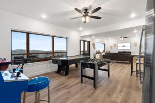 Modern Lake 3 Bedroom - Branson - 3