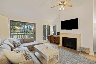 PS4552: 4552 Parkside Villa - 2