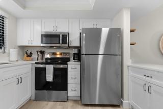 Seaside 209- Oceanview 2BR 2BA Condo with Pool, Steps to Beach condo - Fort Myers Beach - 3