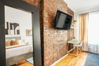 26-3A STUDIO Gramercy W&D Outdoor Courtyard - New York - 3