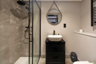 Fantastic Central Hastings Mezzanine Studio - Hastings - 6