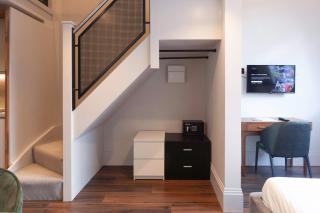 Fantastic Central Hastings Mezzanine Studio - 2