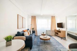809-2A Gorgeous 1BR New W&D Modern Best Location - 0