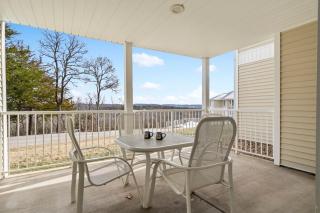 Expansive Condo-Table Rock Access-2 Kitchens-Free Daily Tickets - Kimberling City - 9