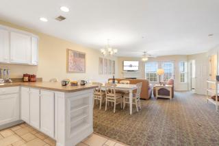 Lake Access-Spacious Condo-Free Attraction Tickets-Deck Area - Kimberling City - 5