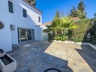 Casa Yuca 5 Bedroom Villa Pool - Marbella - 3