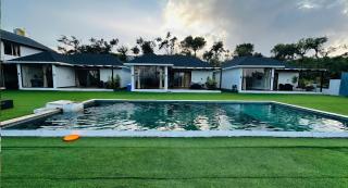 The Winterfell Premium Homestay By Dazzle Destinations - Somvārpet - 1