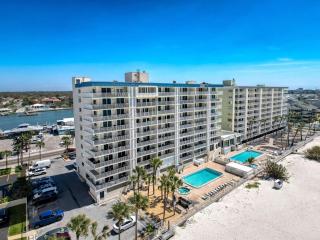 Luxury Penthouse On the Beach Ocean View - Clearwater Beach - 2