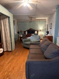 Downtown Hideaway Ste Piedmont - Eureka Springs - 5