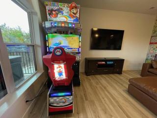 Stunning Lakeviews, Private Hot tub, Free SDC Tickets, Foosball, Arcade, Air Hockey! - Hollister - 5