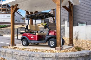 Wow-High End Decor-Golf Cart-Games-Free Attraction Tickets-Upgraded Amenities-Hot Tub - 3