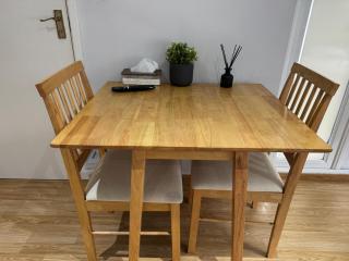 Newly Built Modern Studio House with Free Parking - London - 9