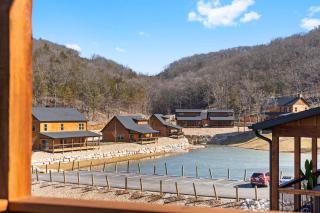 Multiple Arcades-Private Hot Tub-Cmty Indoor Pool-Free Daily Tickets-Water View-Cmty Dog Park - 7