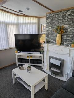 L3 Millfields 4 Berth Luxury Caravan DG & GCH Family's Only And Lead Person Must Be Over 30 - Ingoldmells - 9