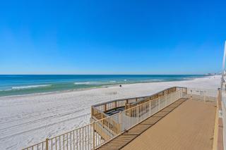 Treasure Tides–3BR Beachfront Corner Unit sleeps 8 with Stunning Gulf Views! - Panama City Beach - 4