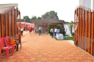 Shivanya Palace And Restaurant - - 3