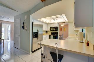 Coastal Retreat w/ Grill: 4 Mi to Dtwn Cape Coral! - 5
