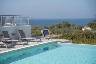 Crabstone Brand New Complex with Pool - 7