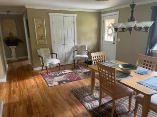 Lovely home near Stowe, shopping and trails - Morristown - 6