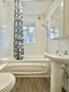 2 min walk to Euston station - Londra - 8