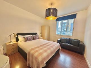 2 min walk to Euston station - Londra - 3