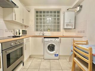 2 min walk to Euston station - Londra - 1