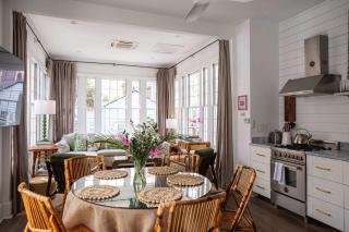 The Aviary at CasaZoe - 5