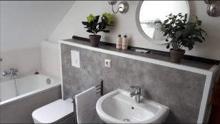 Lubolzer Family Lounge - - 1