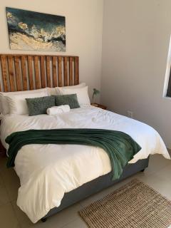 Dune and Tide Guesthouse - 1