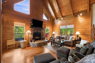 Rocky Mountain Private Creek Fire Pit - Lake Lure - 0