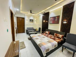 Luxury Modern 1RK Condo - Noida - 2