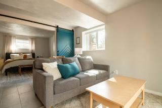 Cozy Getaway - Perfect Base for Exploring Colorado Springs - 8