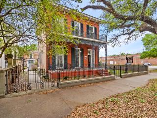 Irby Carriage House - Mobile - 2