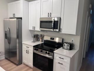 New home near beautiful beaches - Yonkers - 8