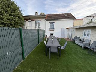 VR House 14 bedrooms 3 min metro 23 beds PARC EXPO - 7